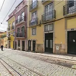 Appartamento Bica 2 Bedroom With Ac And Ultra Fast Internet Lisbona