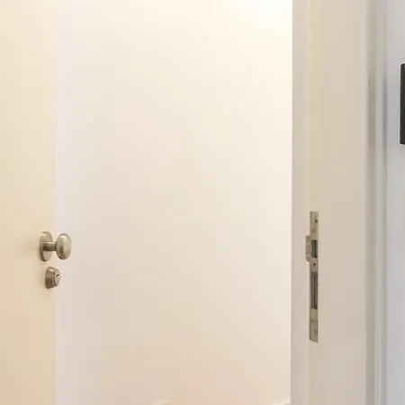 Apartment Bica 2 Bed Aircon Ultrafast Net Fully Equipped Lisbon