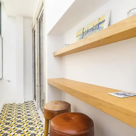 Bica 2 Bed Aircon Ultrafast Net Fully Equipped Appartement Lissabon