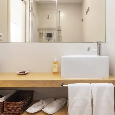Bica 2 Bedroom With Ac And Ultra Fast Internet *
